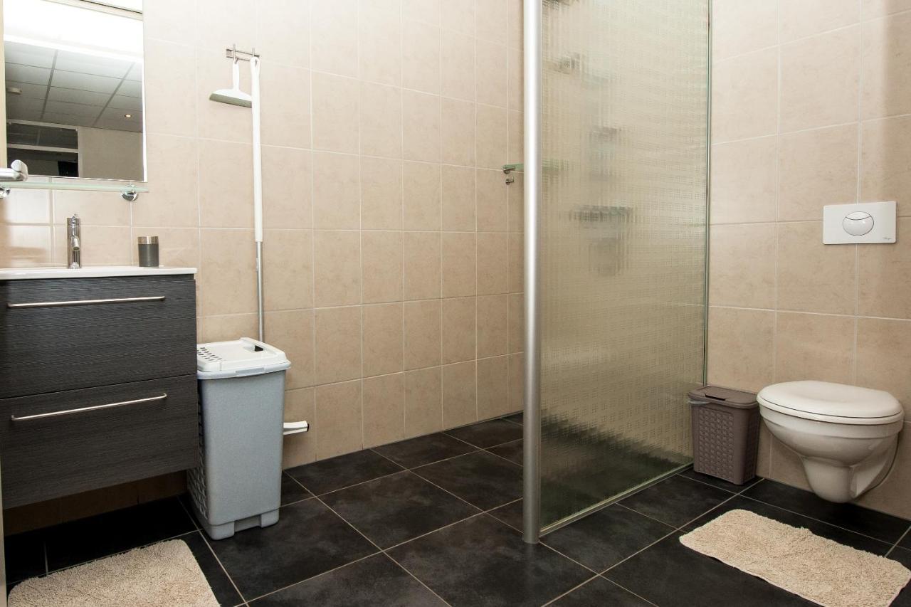 Camping En Vakantiewoning 'Ut Tumpke' Kessel  エクステリア 写真